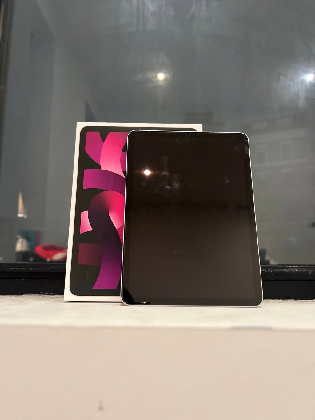 iPad Air 5th Generation 256 GB 1X52