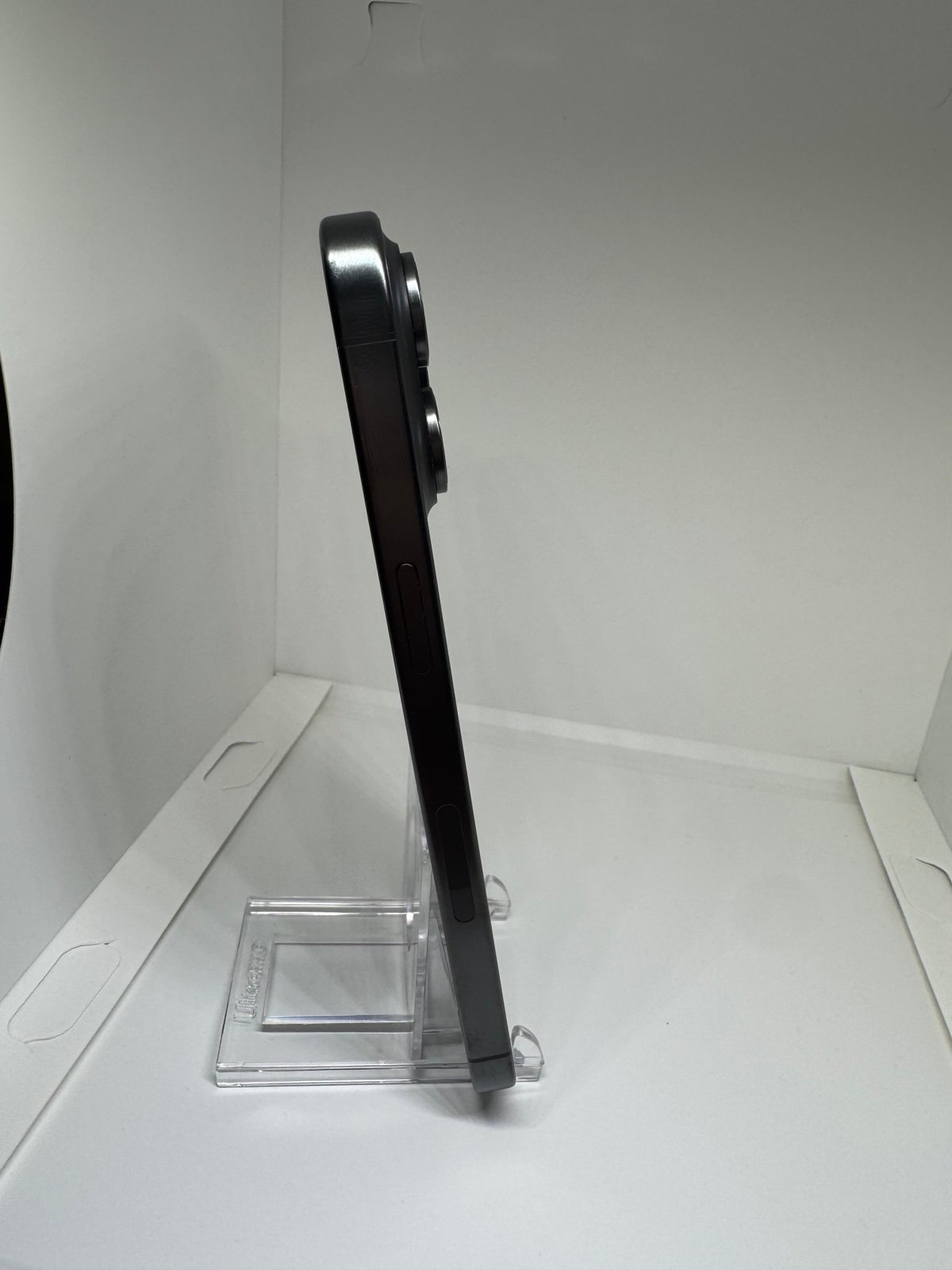 Apple iPhone 15 Pro Max - 256GB - Black Titanium (Unlocked) 9J82