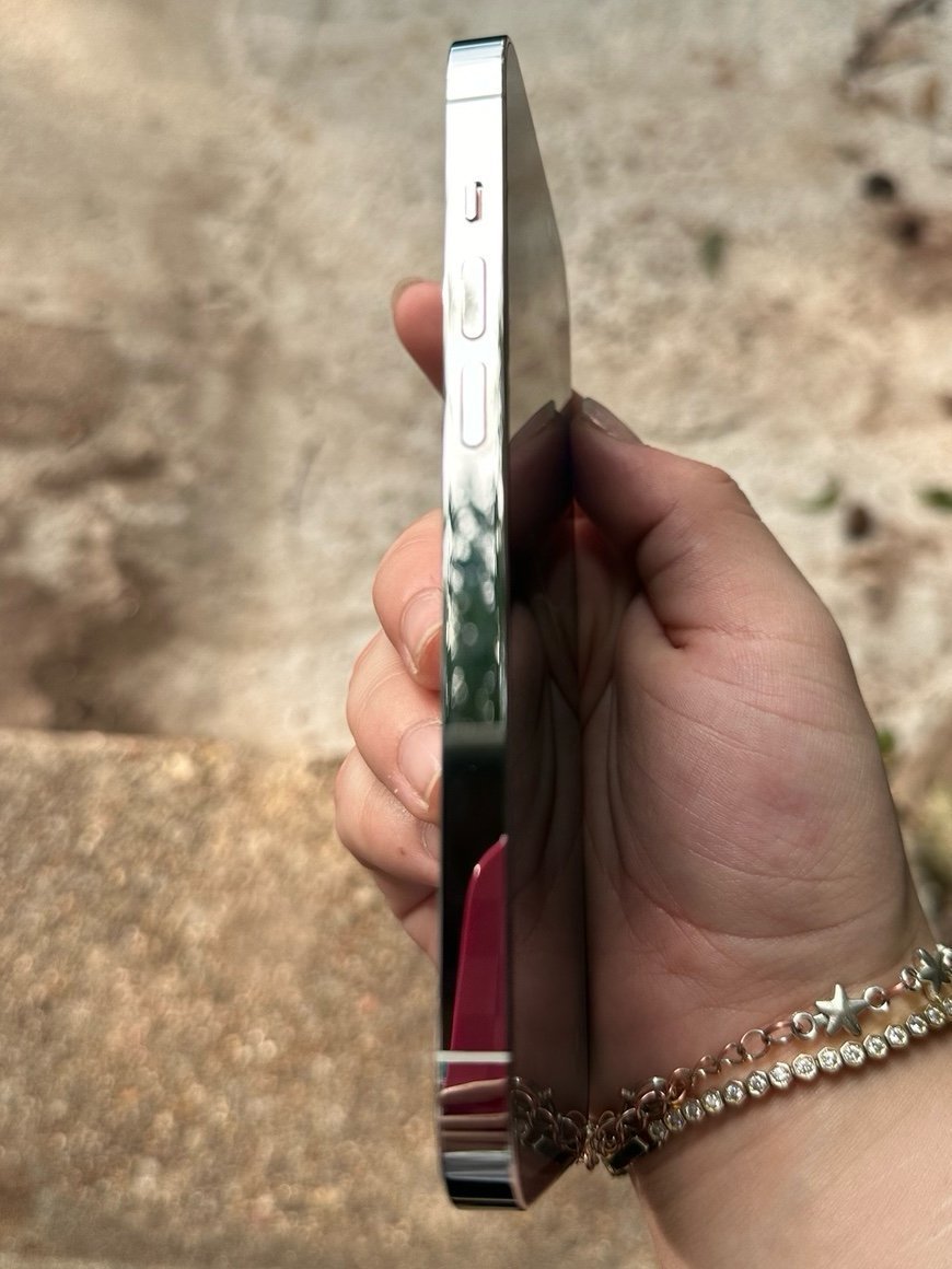 Apple iPhone 14 Pro unlocked 5Q33