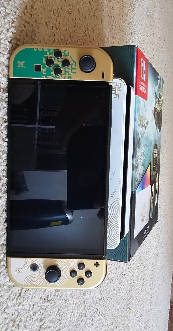 Nintendo Switch the legend of zelda tears of the kingdom console 7G63