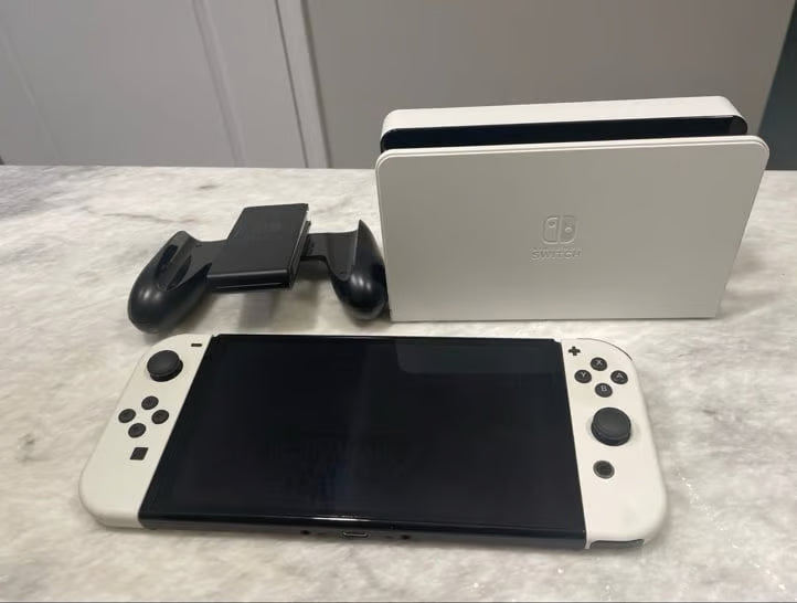 Nintendo switch OLED console complete set 1Z33