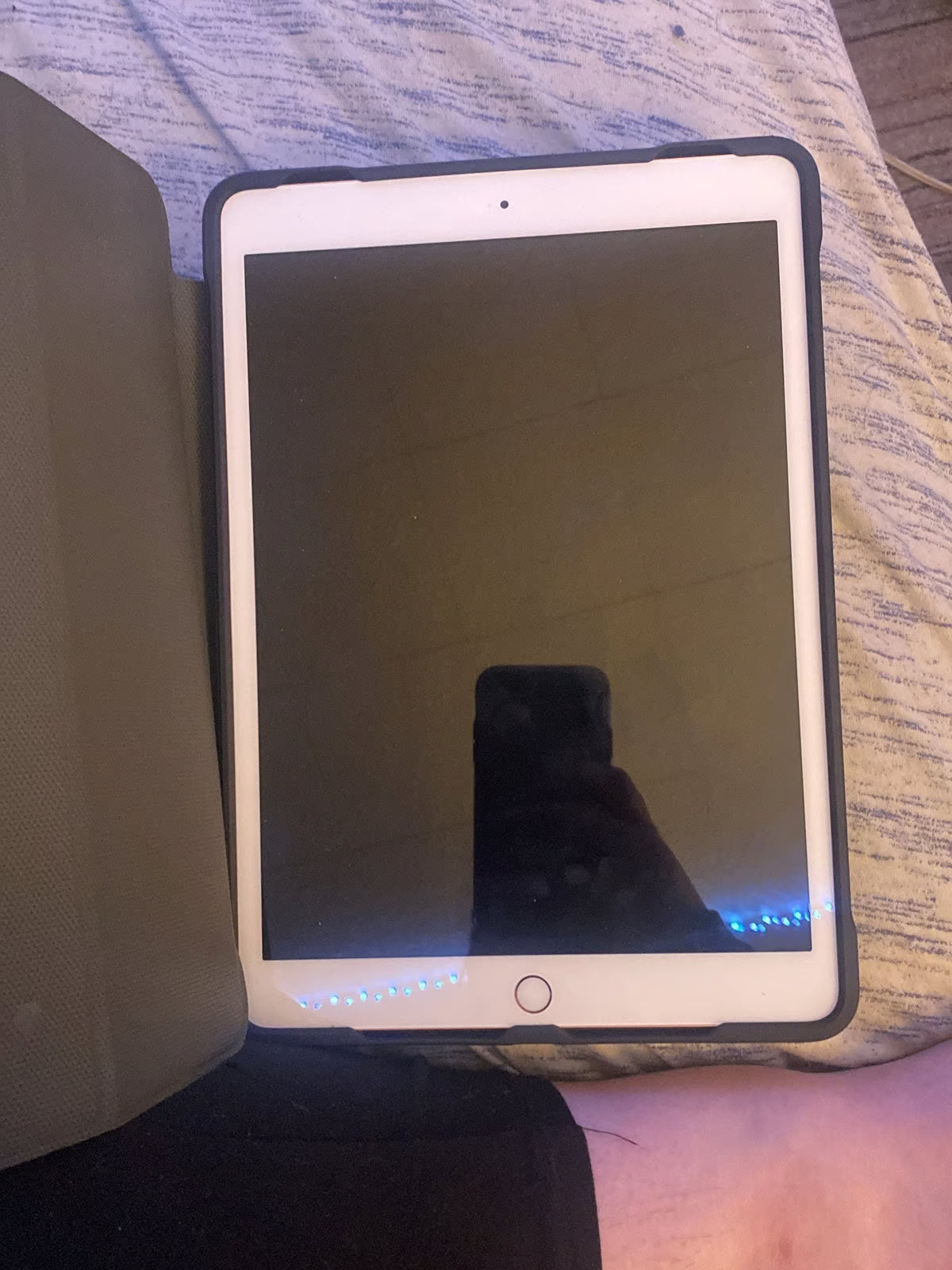 Apple iPad Air 4th Generation 64 GB 5D89