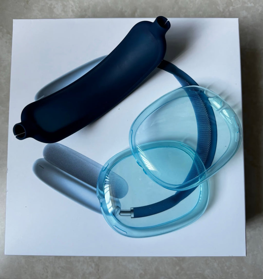 Apple AirPods Max with Smart Case in Sky Blue 7A76