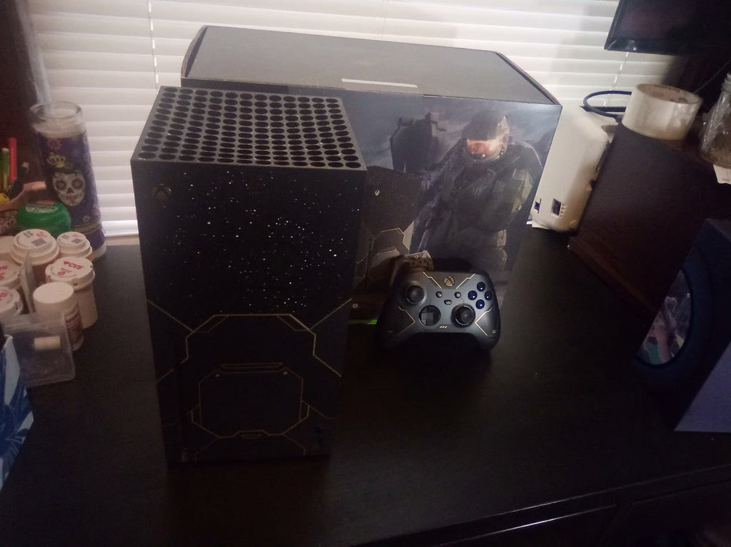 Microsoft Xbox Series X 1TB Console Halo Infinite Limited Edition Bundle 8W56