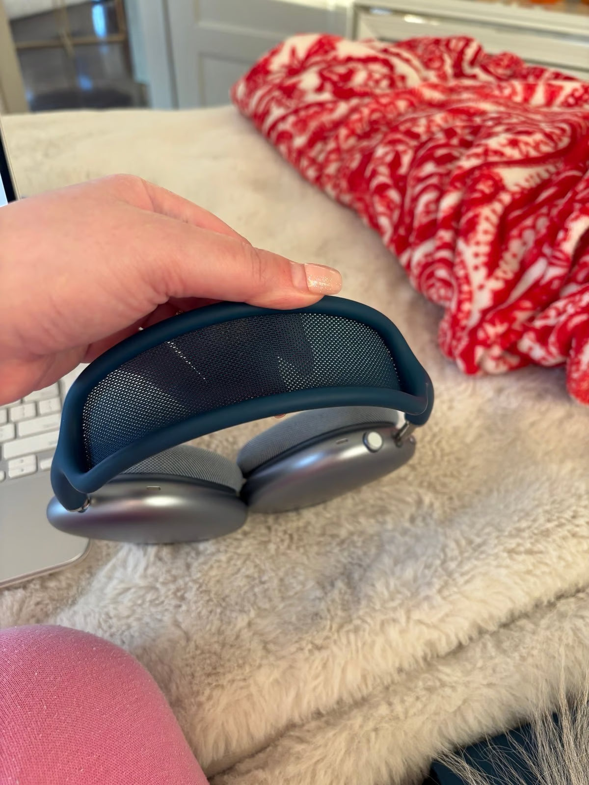 AirPod Max A2096 Sky Blue Mint condition without box 1F79