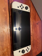 Nintendo switch (Oled Model) Bundle Like New In Box 7S88