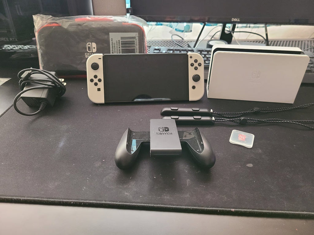 Nintendo Switch OLED bundle- NO BOX 8N36