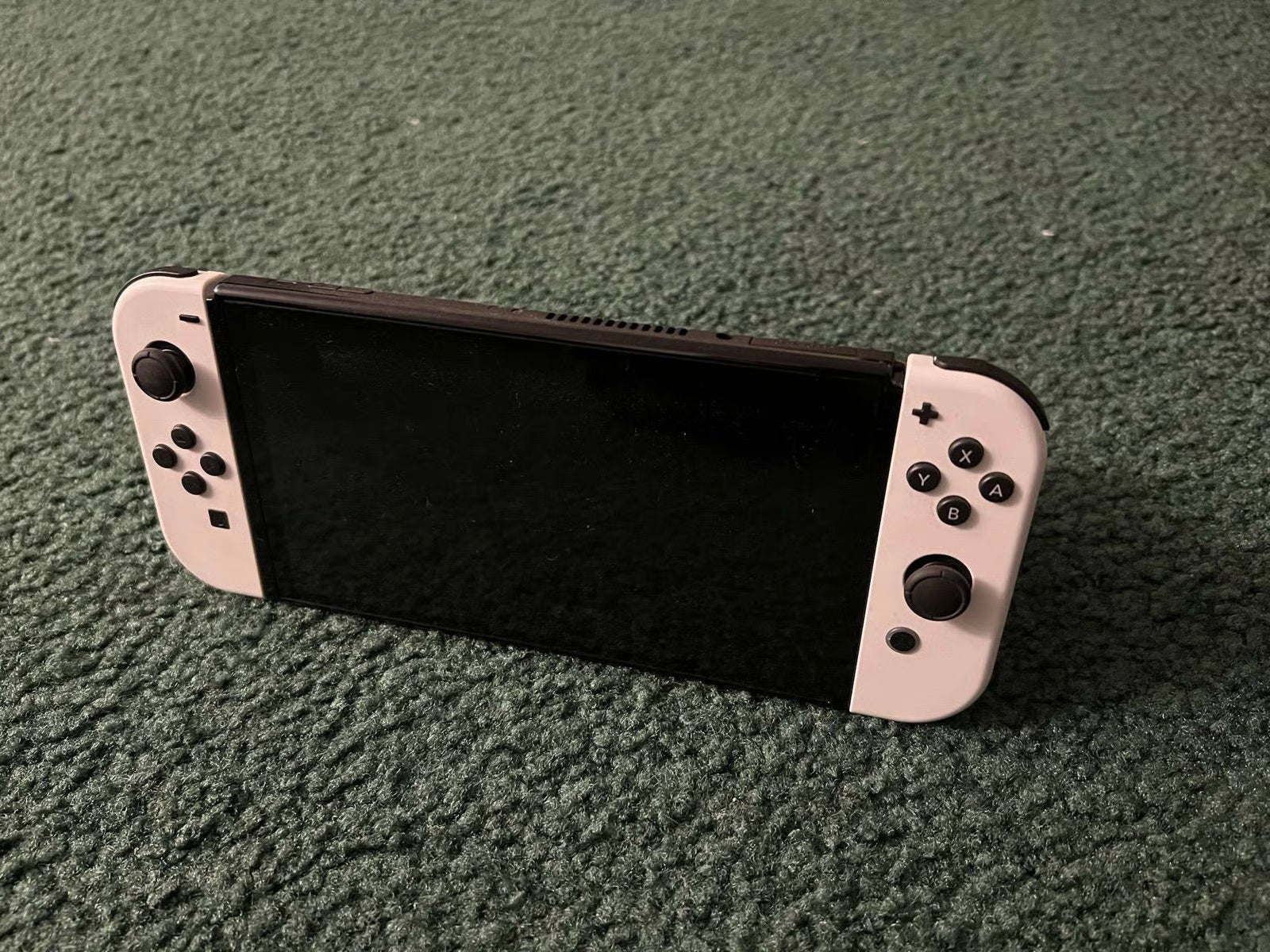 Nintendo switch oled 7L38