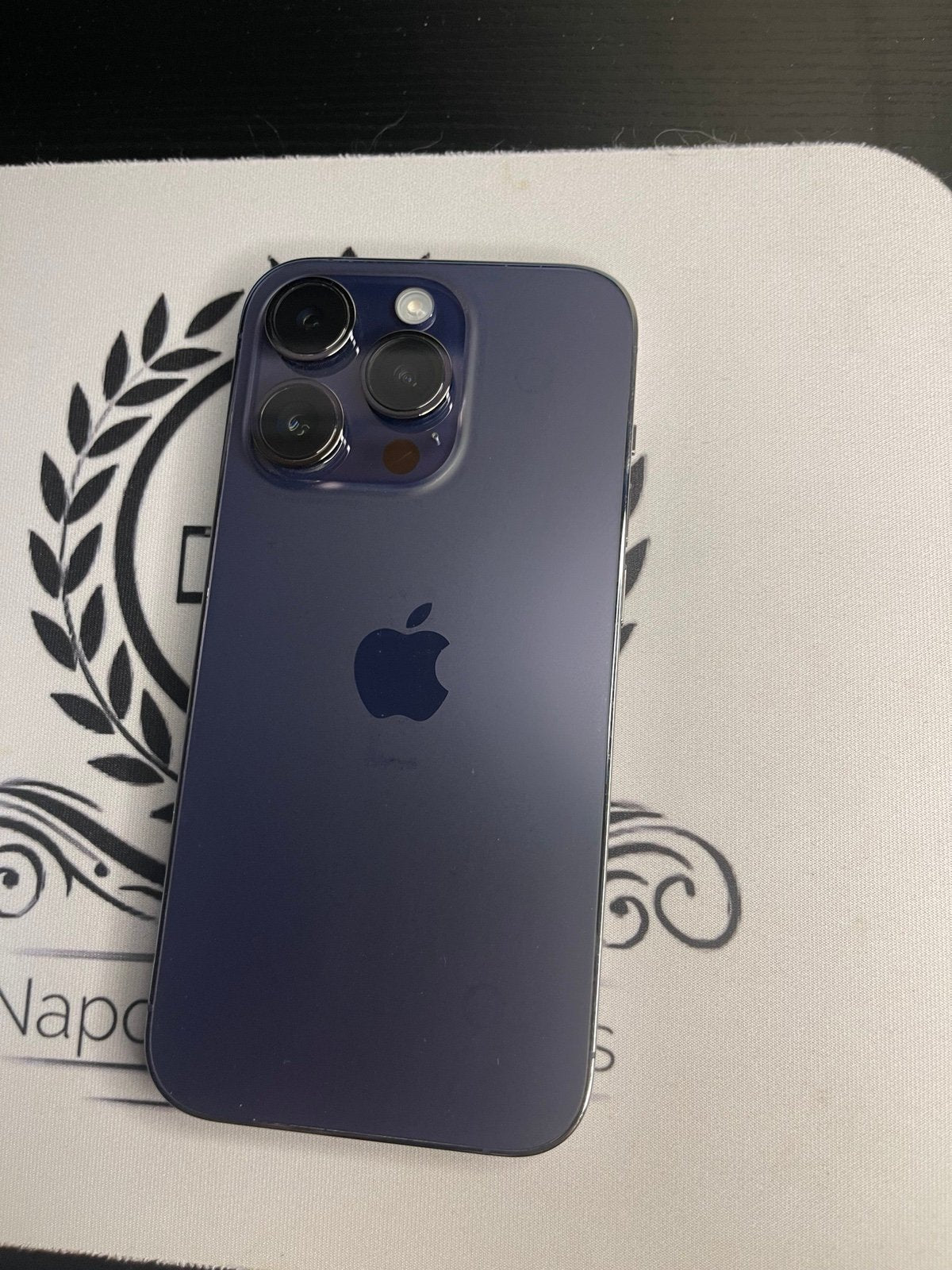 iPhone 14 Pro unlocked 3R57