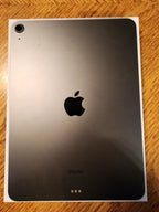 Apple iPad Air 5th Generation 64 GB in Space Gray 2W51