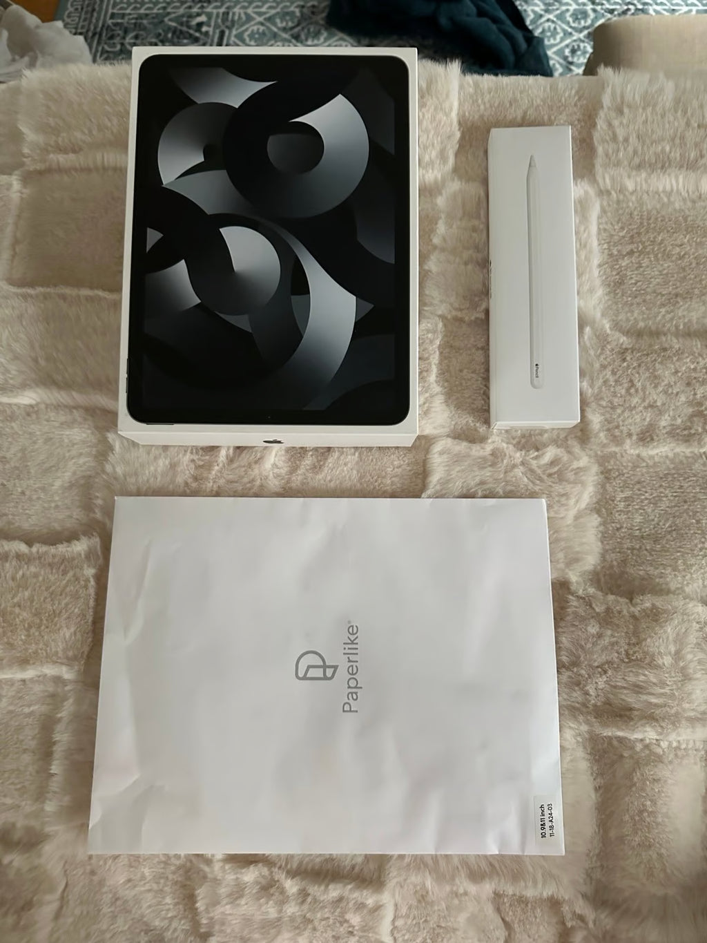 Apple iPad Air 5th Generation with Apple Pencil 5J13