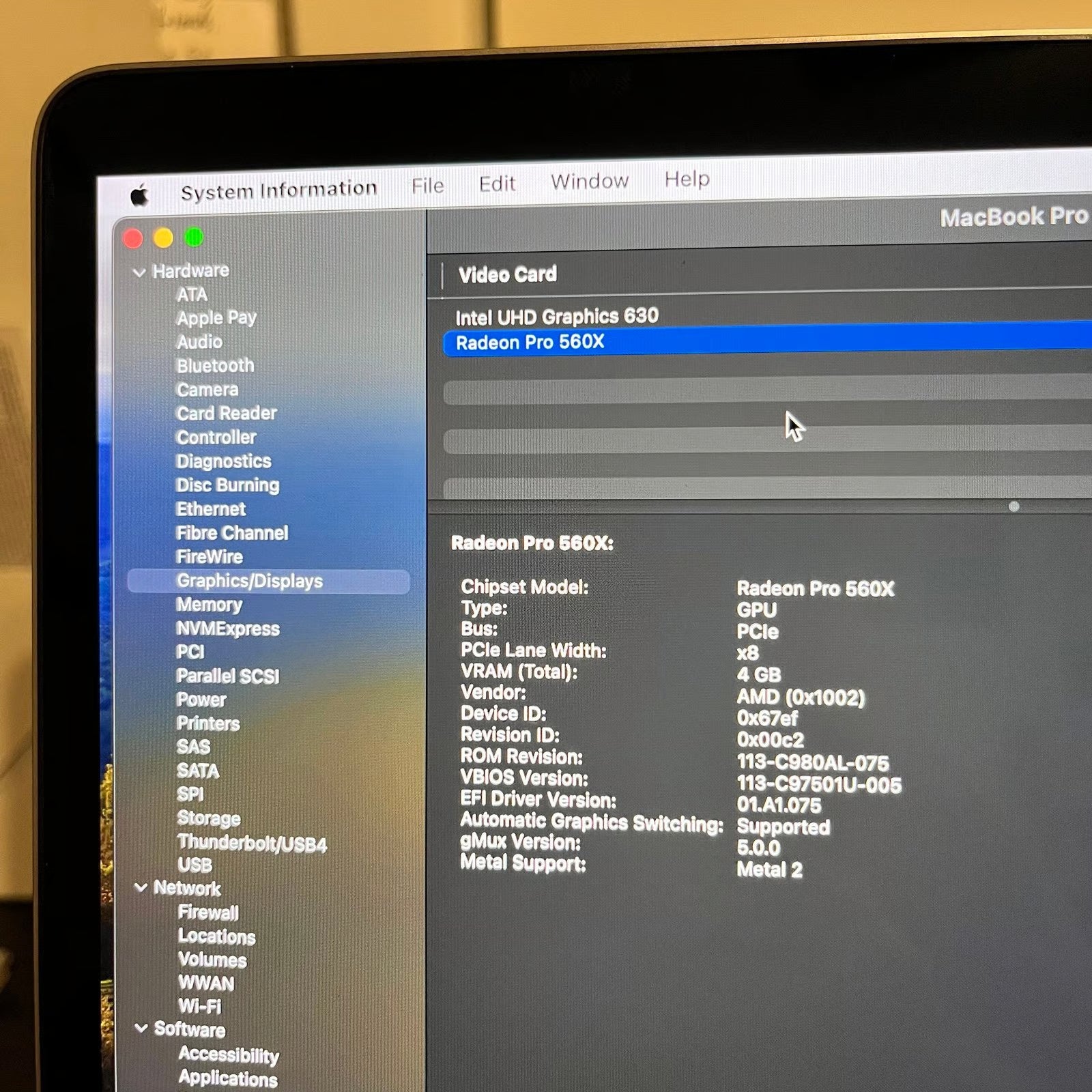 macbook pro 15 inch 2018 | Intel i9 | 32GB RAM | 1TB SSD 7E52