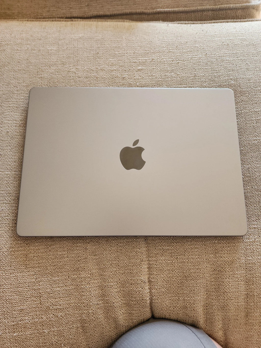 MacBook Pro 14 inch M2 pro (2023) 8U18