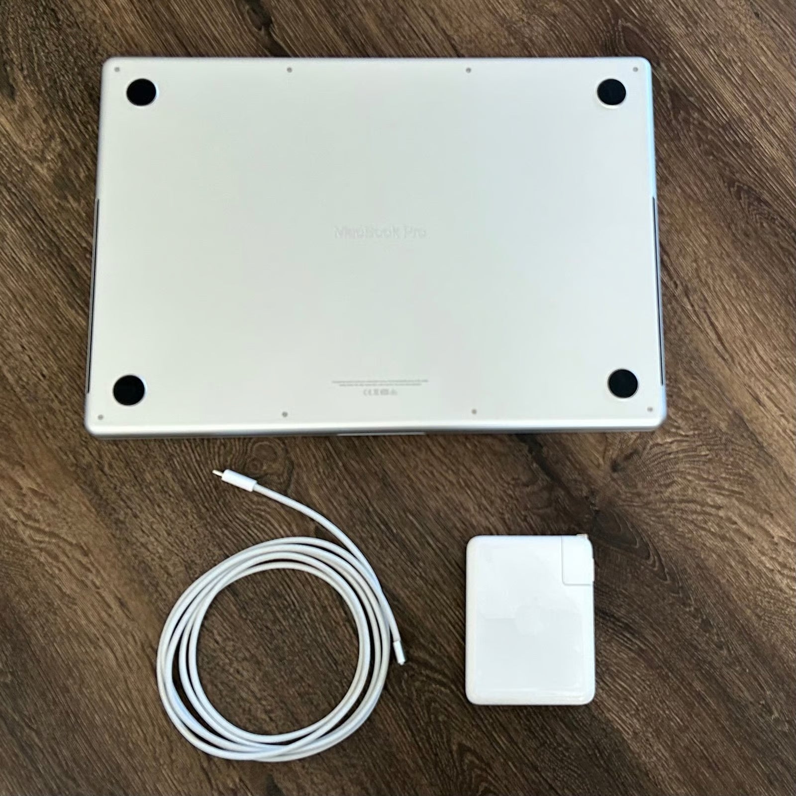 2021 16 inch Apple MacBook Pro M1 Pro 8Y67