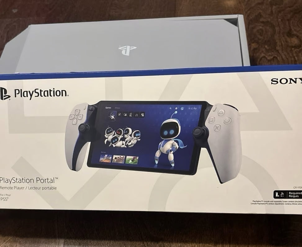 Sony PlayStation Portal/ Case included 7Y79