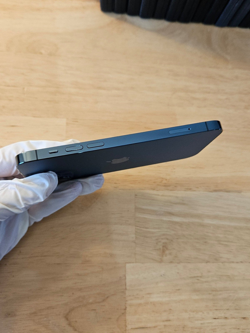 Apple iPhone 12 Pro 256 GB in Pacific Blue 1Z78