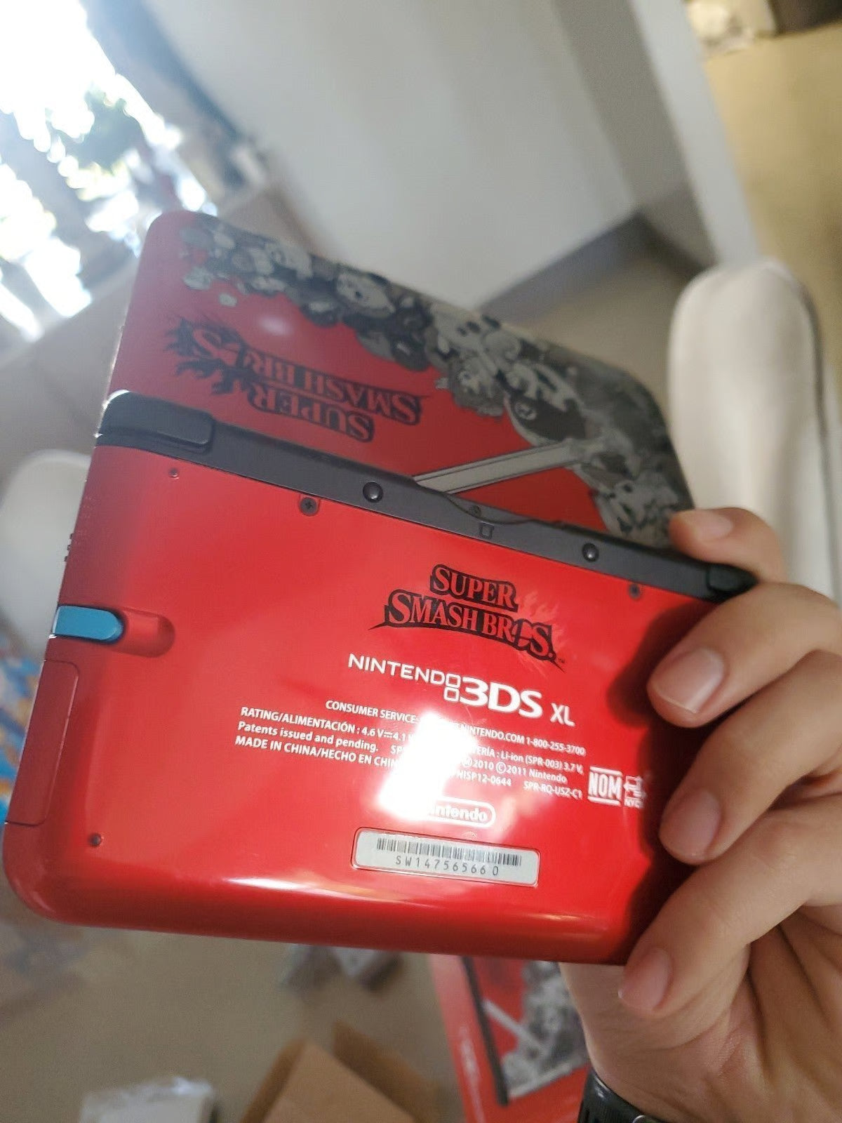 Nintendo 3DS XL Super Mario Bros. 2 in Red