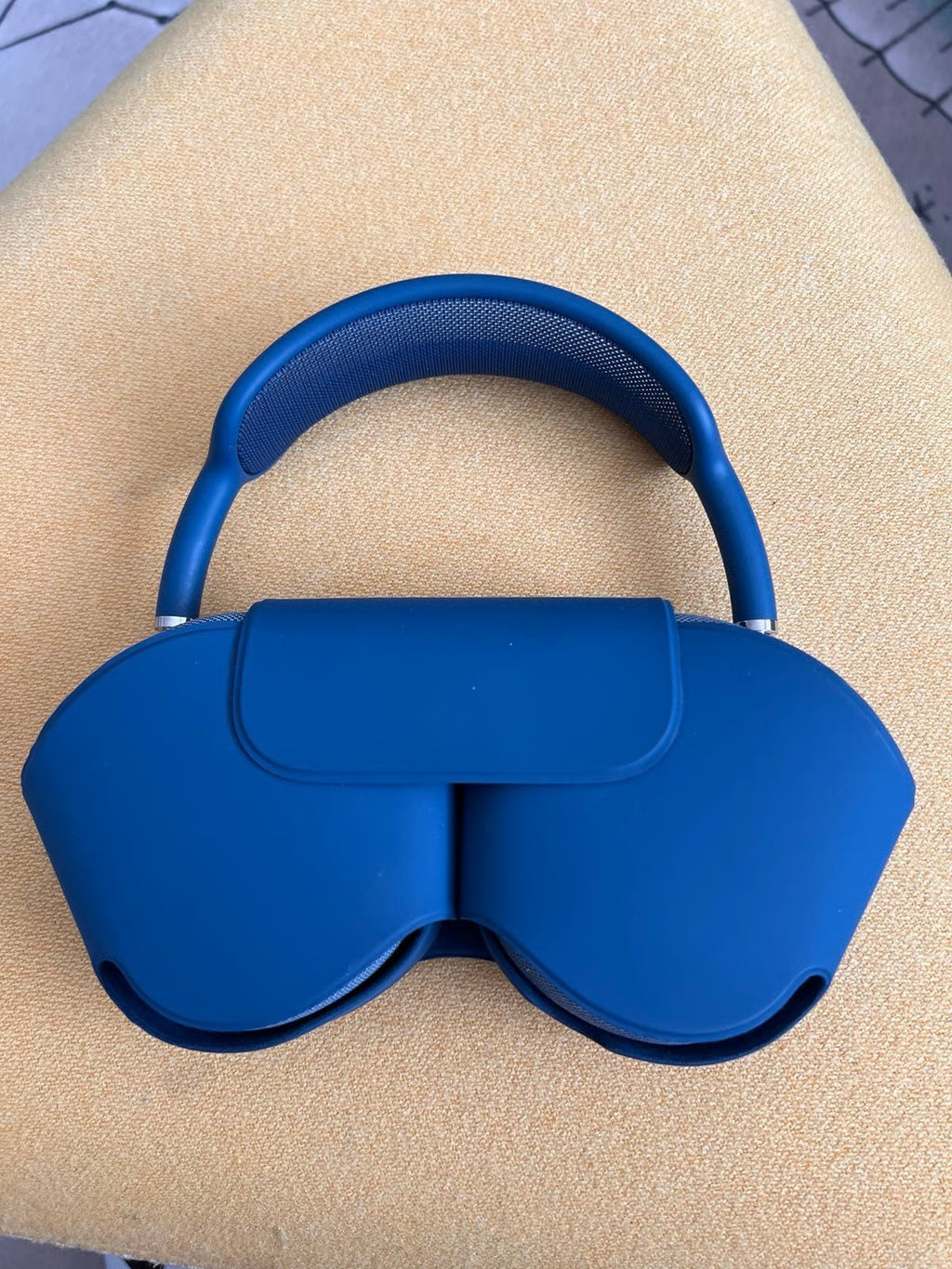 Apple AirPods Max with Smart Case in Sky Blue 9Y62