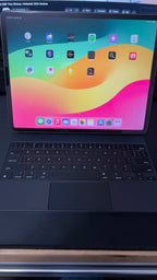 Apple iPad Pro 12.9 4th Generation 1 TB in Space Gray 2V32