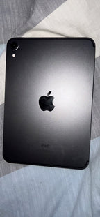 Apple iPad Mini 4th Generation 64 GB in Space Gray 8K26