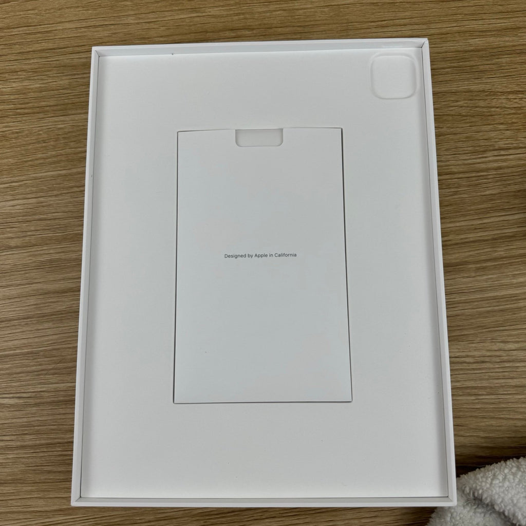 iPad Pro 12.9 inch 128GB 4th generation Cellular A2069 Unlocked 3M33