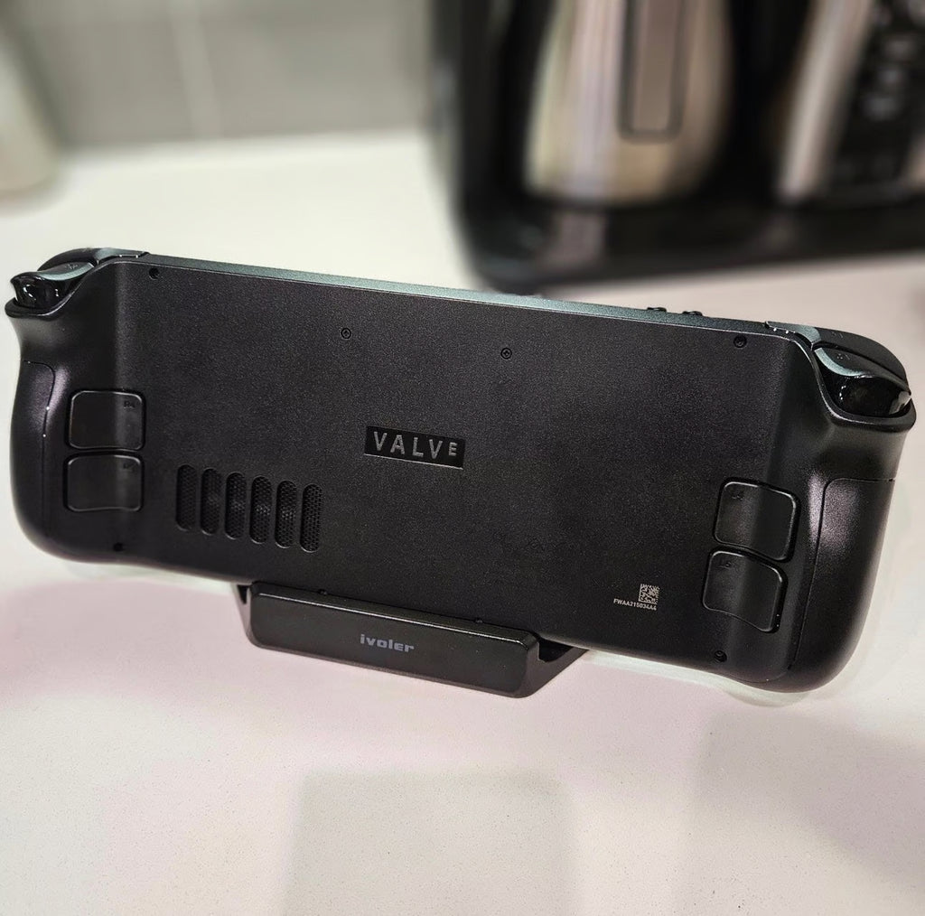 Steam Deck 256gb with case 3U63