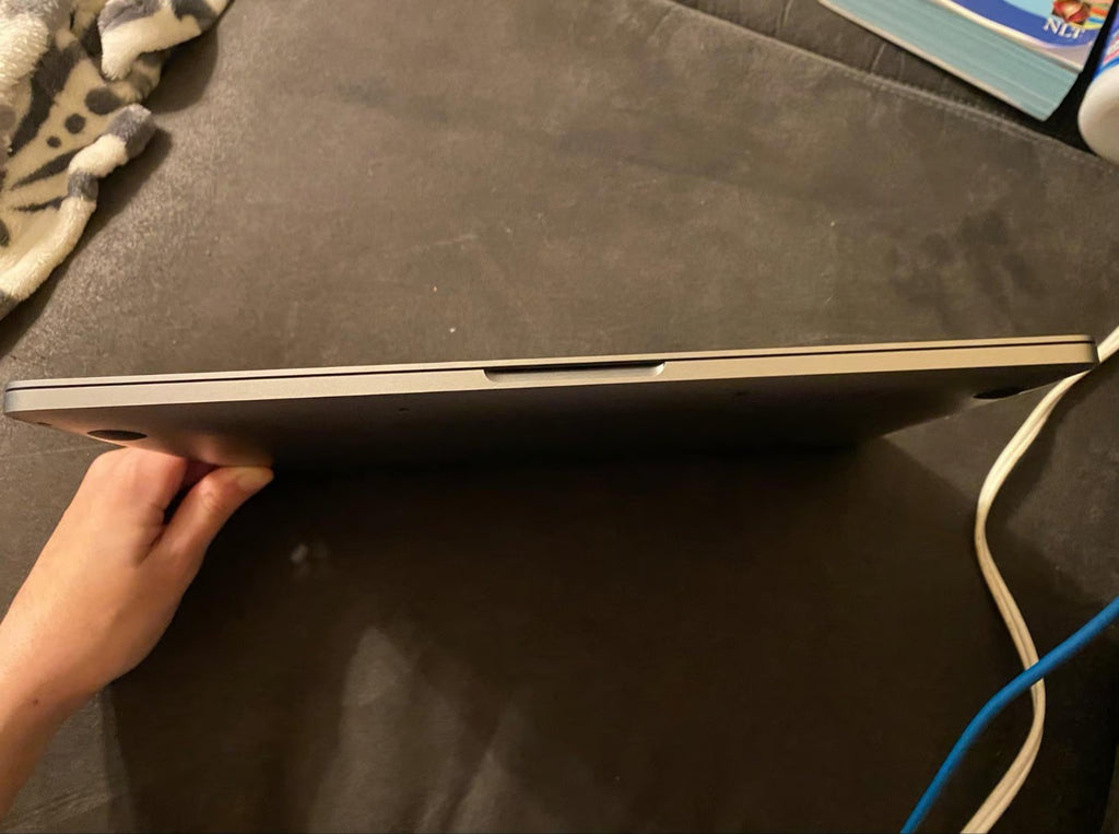 macbook pro 2020 m1 5C58