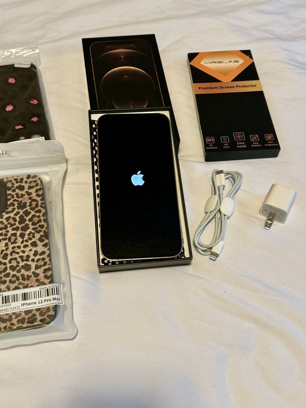 iPhone 12 Pro Max 256Gb Never Used and Fully Unlocked 5Q77