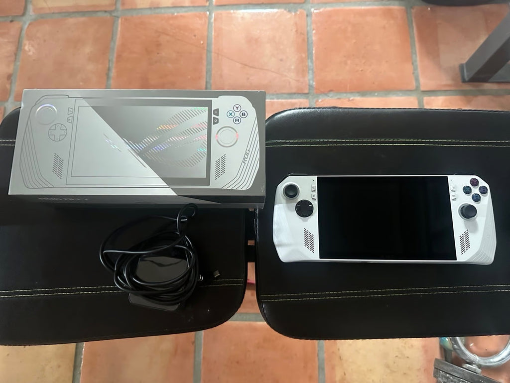 ASUS ROG Ally  7'' (512GB SSD AMD Ryzen Z1 Extreme 16GB RAM) Mobile Gaming PC 8W36