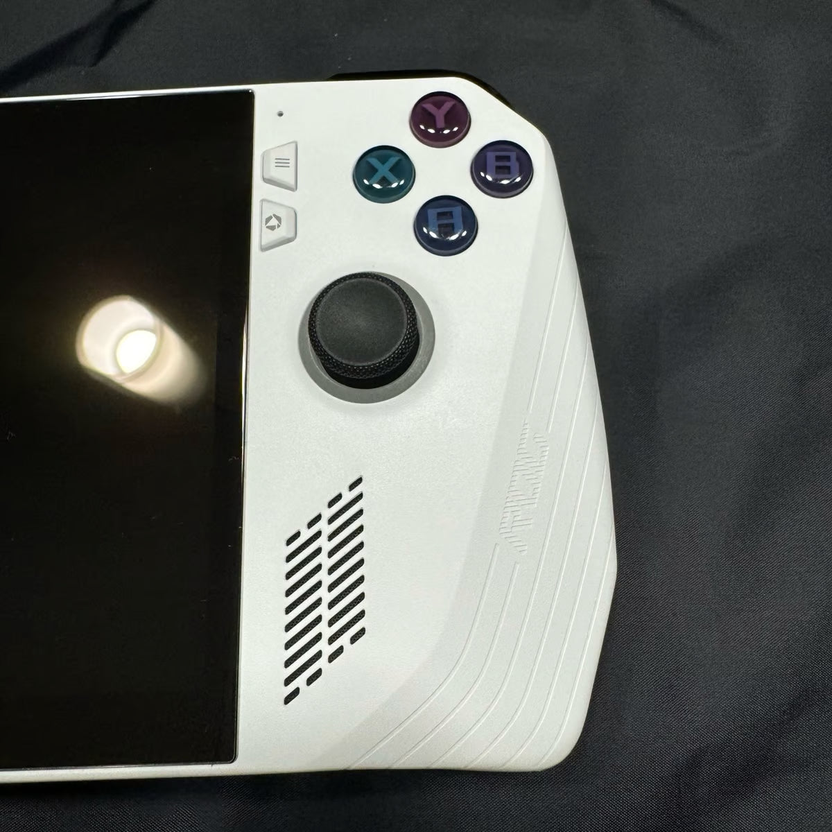 ASUS ROG Ally Z1 Extreme 7M38