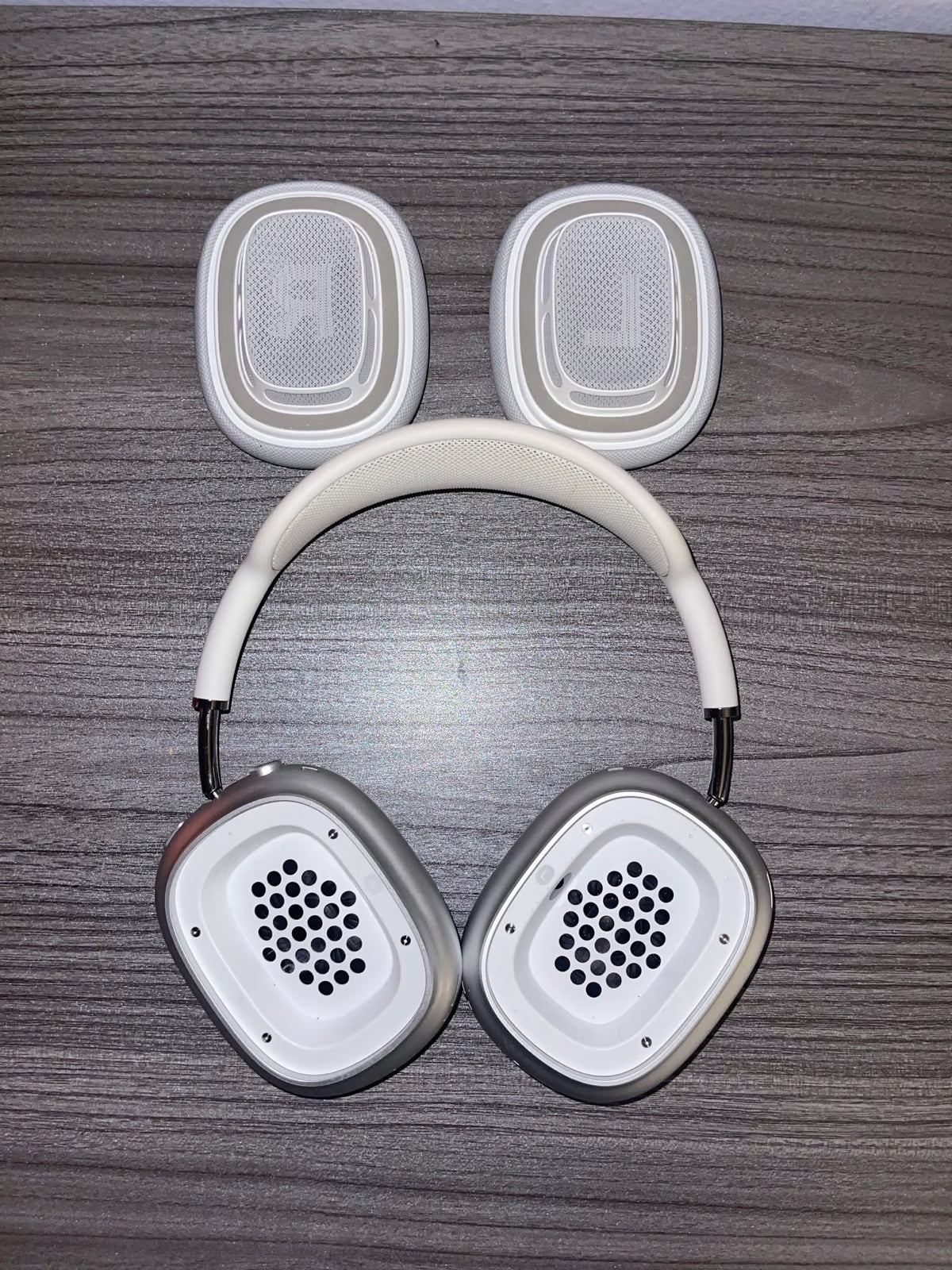 AirPods Max Silver 6M22