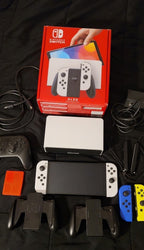 Nintendo Switch Oled Console Bundle 8J72