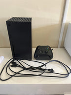 Xbox Series X with controller and rechargeable razer battery 3H83