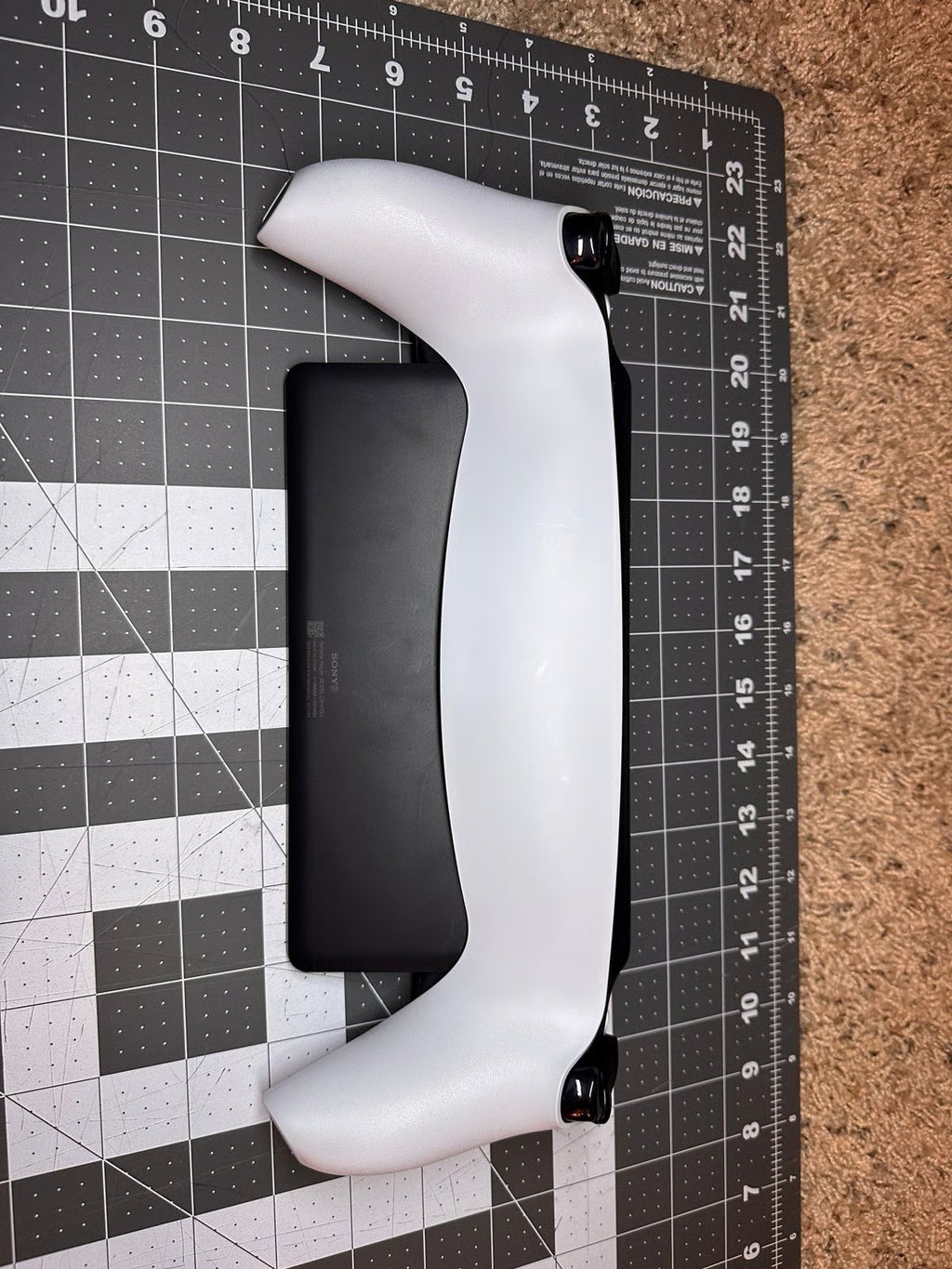 PlayStation portal remote player with case - only about 6 hours of use 7V89