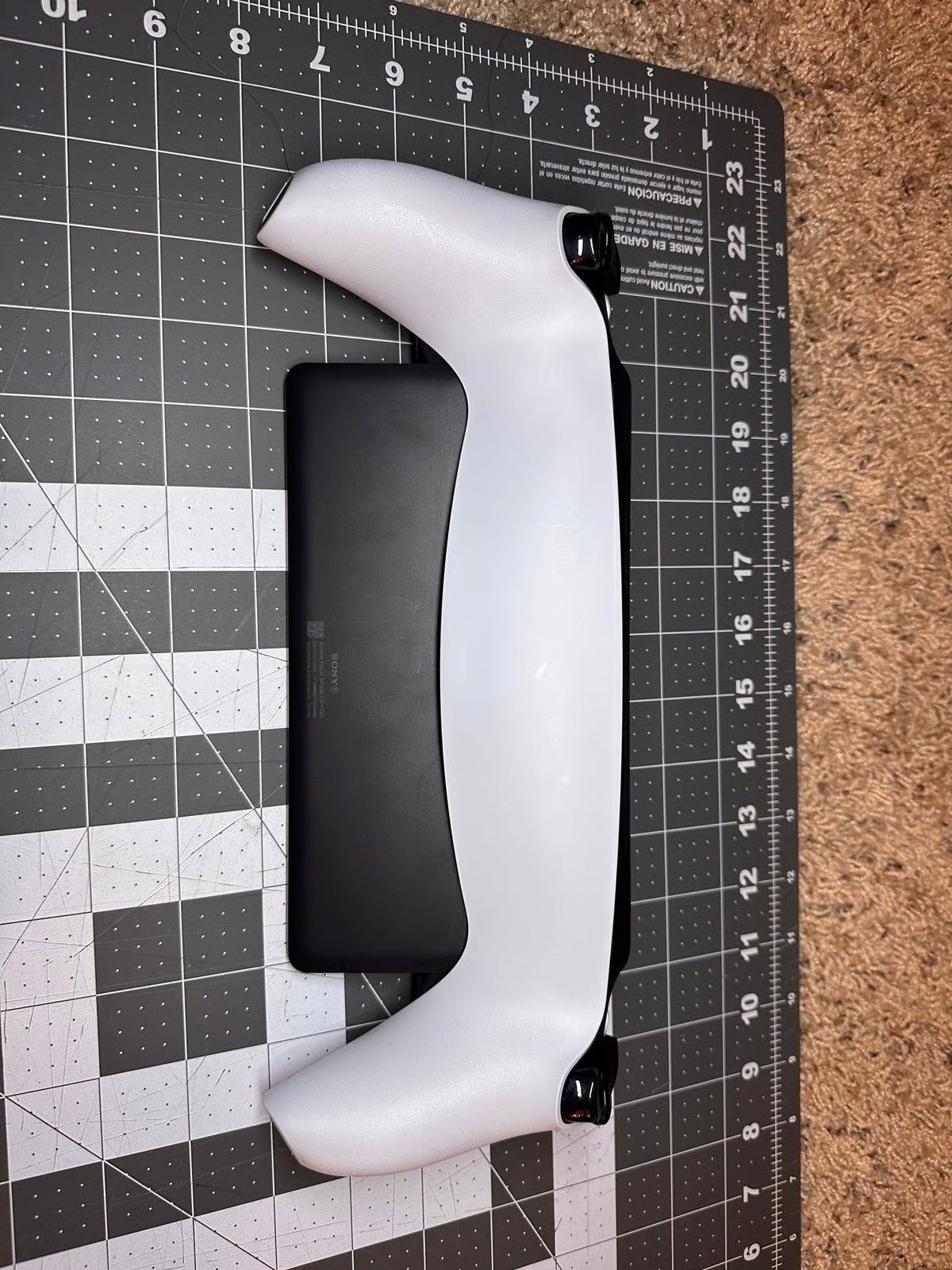 PlayStation portal remote player with case - only about 6 hours of use 7V89