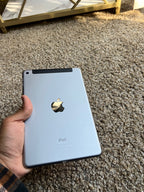iPad mini 4 128 GB PERFECT LIKE NEW 8R96