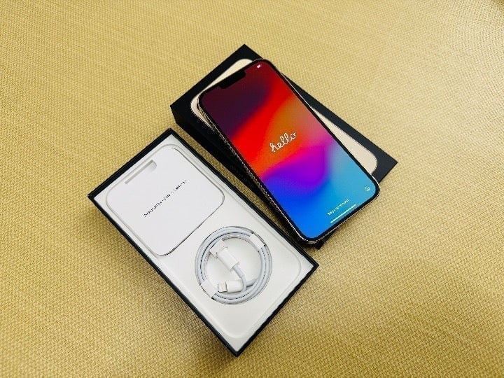 Apple iPhone 13 Pro Max 128 GB Gold (UNLOCKED) 3E38