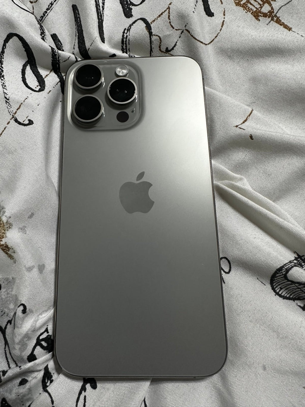 Iphone 15 Pro Max 256gb Att lock 5J92