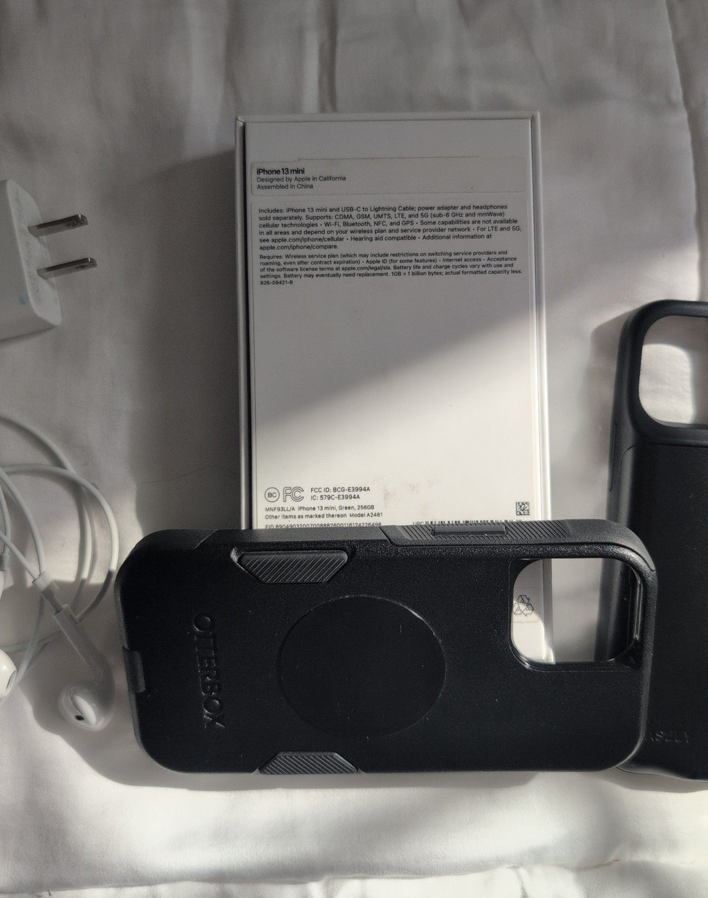 iPhone 13 Mini 256GB in Green - Unlocked! with Accessories! 1J59