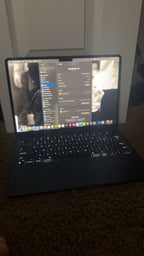Apple Macbook Air M2 256gb SSD 8gb Ram 8X71