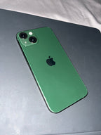 iPhone 13 Green 128gb unlocked GREAT CONDITION! 1Z77