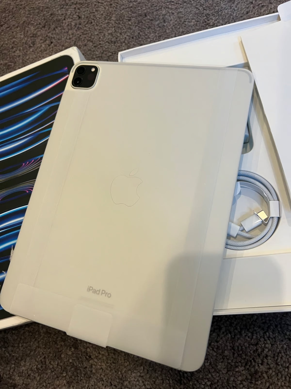 NEW Apple iPad Pro 11�?3L98