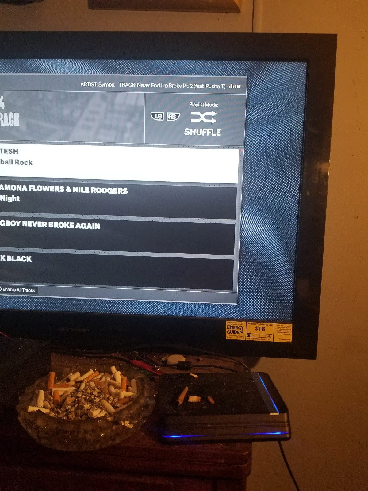 Xbox series s 1TB with 8tb external harddrive 2Q79