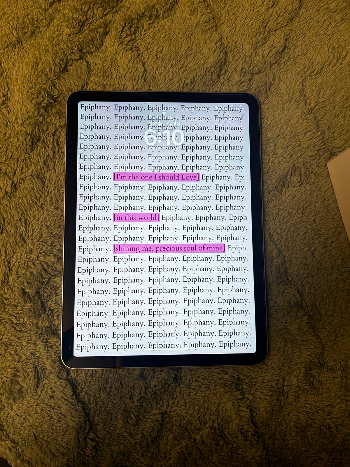 Apple iPad Air 5th Generation 64 GB in Starlight 2O23