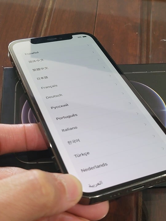 UNLOCKED Apple iPhone 12 Pro 128 GB Graphite - Great Condition 6R16