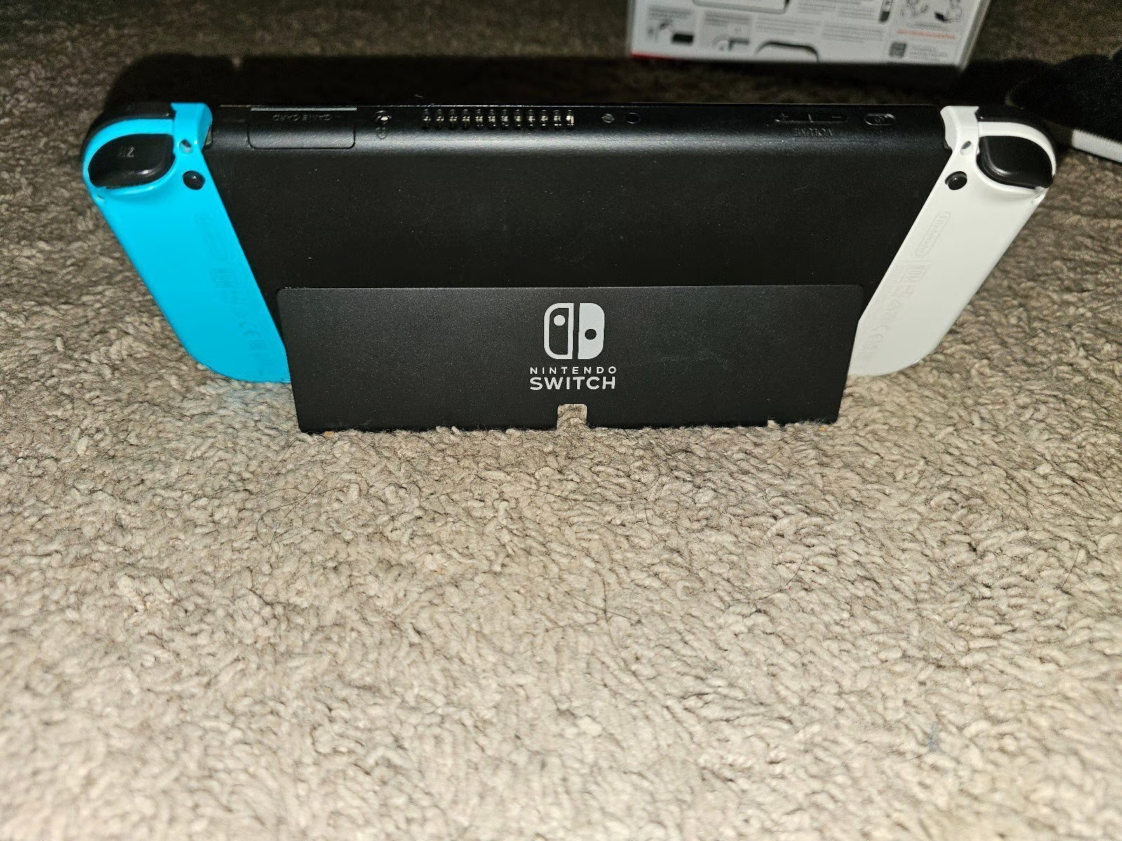 Nintendo Switch oled 7H53