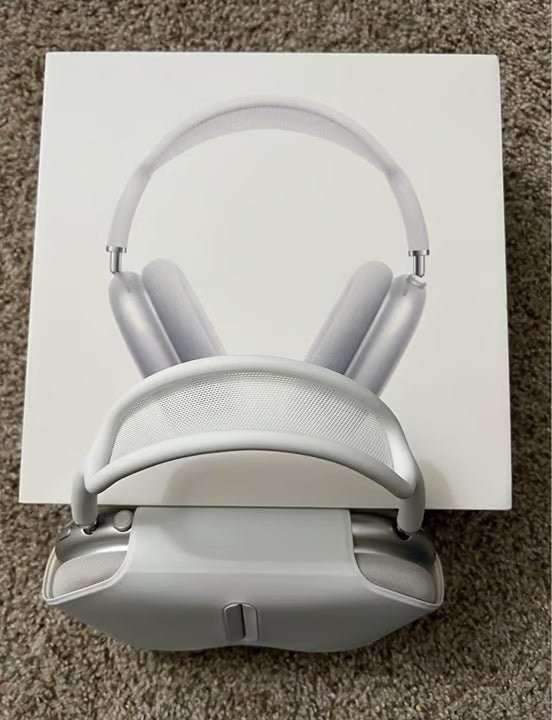 AirPods Max silver 9N12