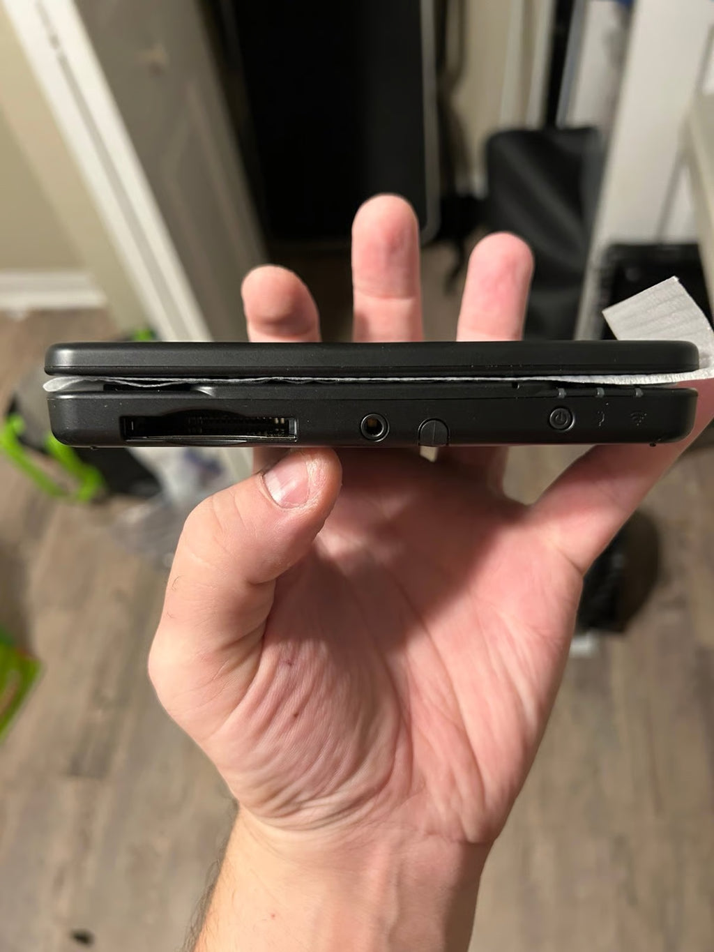 New Nintendo 3DS Super Mario in Black edition