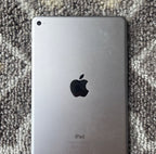 Apple iPad Mini 4th Generation 128 GB 3S87