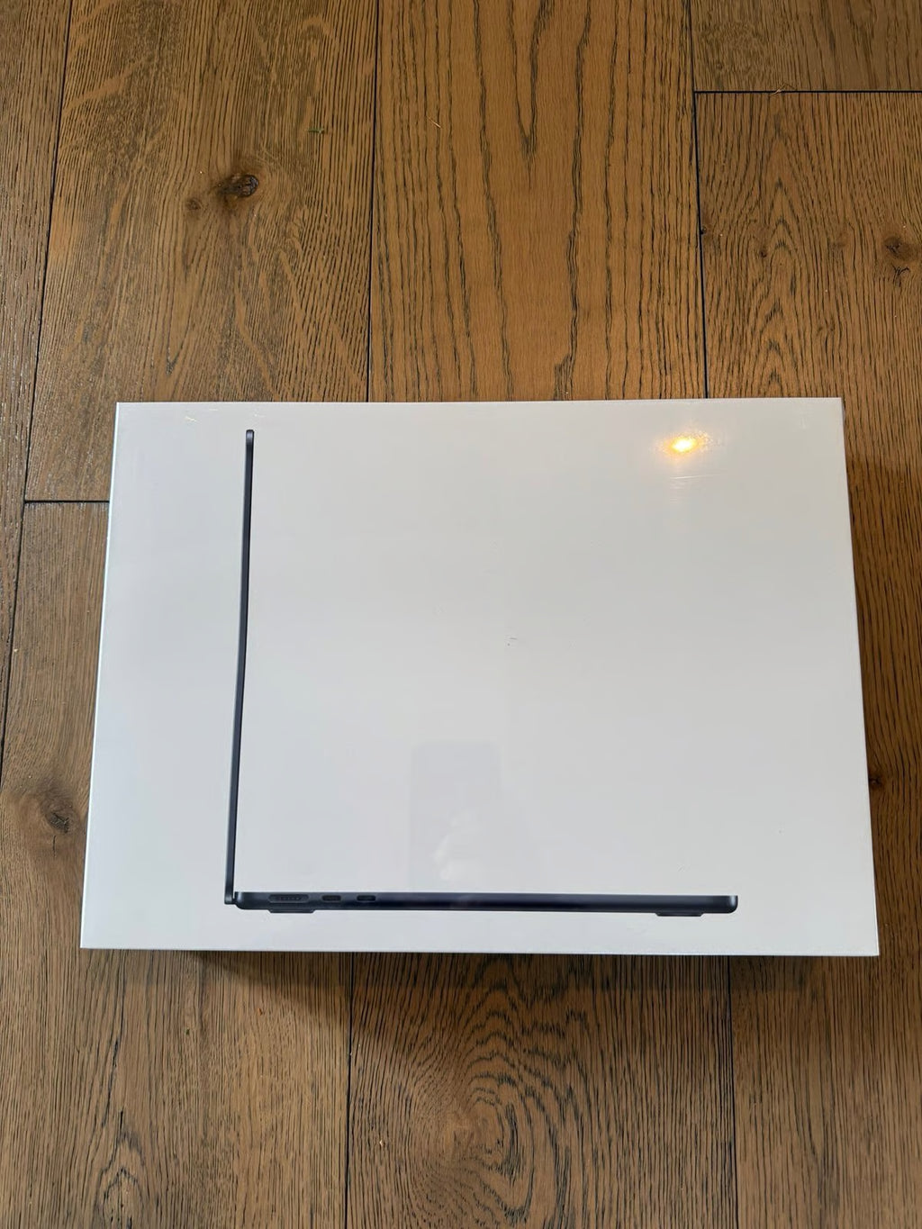Apple 2022 MacBook Air Laptop with M2 chip 8GB/256GB/M2 - Brand New 9Y51